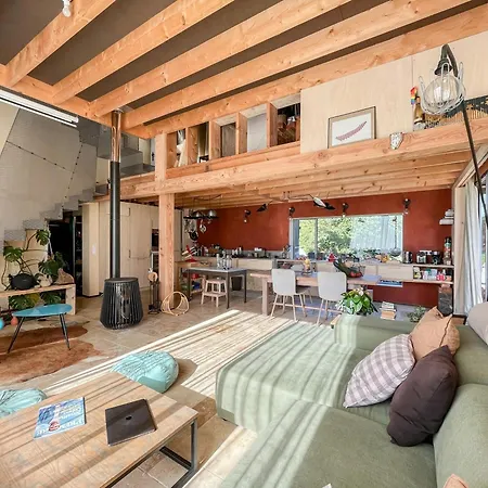 Natural Materials House Near Nancy Tatil Evi